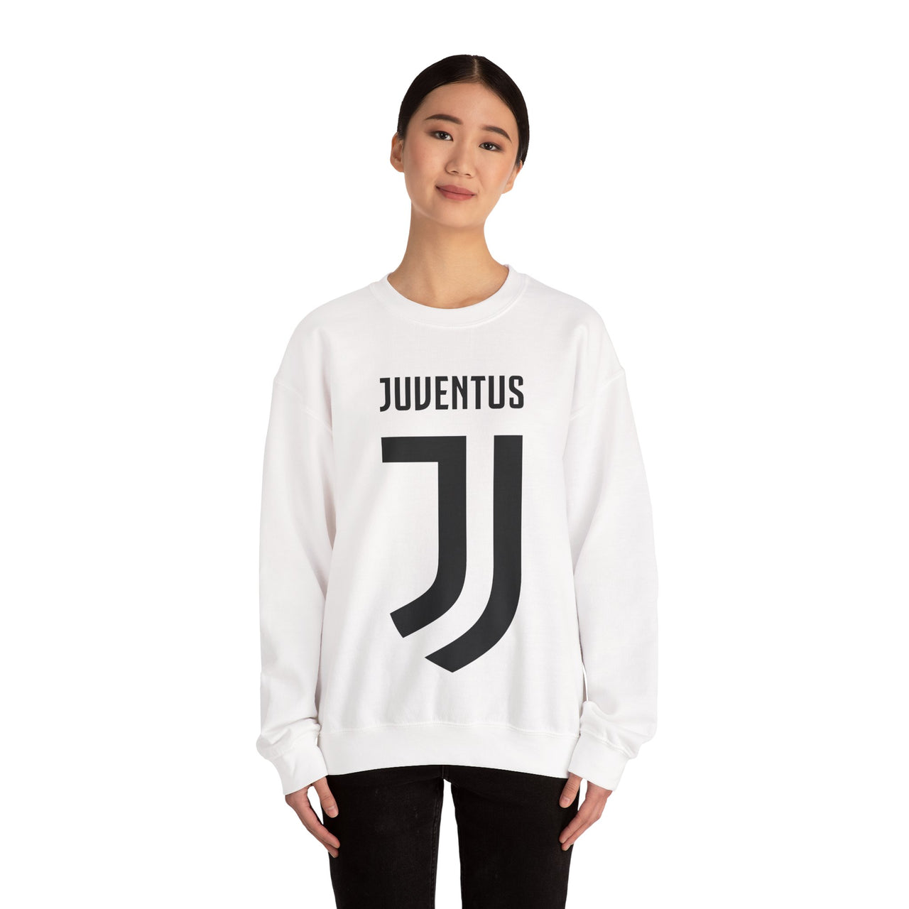 Juventus Heavy Blend™ Crewneck Sweatshirt